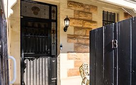 The Arches-Beautiful 3-Bedroom Family Stay Near Adelaide Oval, City Events And Amazing Dining